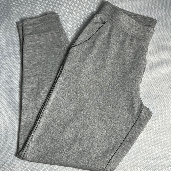 ~3 for $20~ Women’s Eddie Bauer lounge pants lightweight - Picture 1 of 8